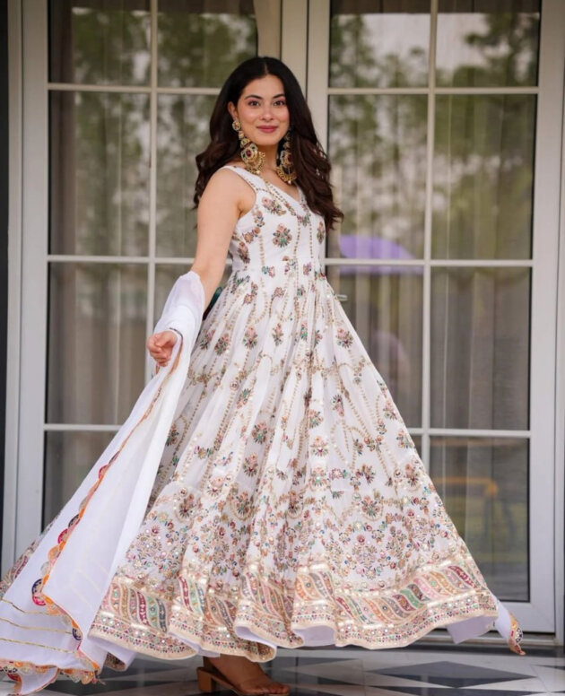 MV-KUR-007 - DESIGNER KURTI GOWN SET