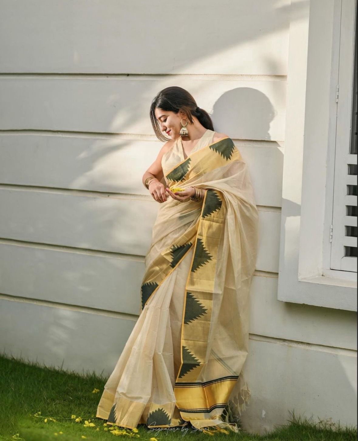 MV-KSA-007 - Kerala Set Saree with Tassels - Temple Design - Onam Special