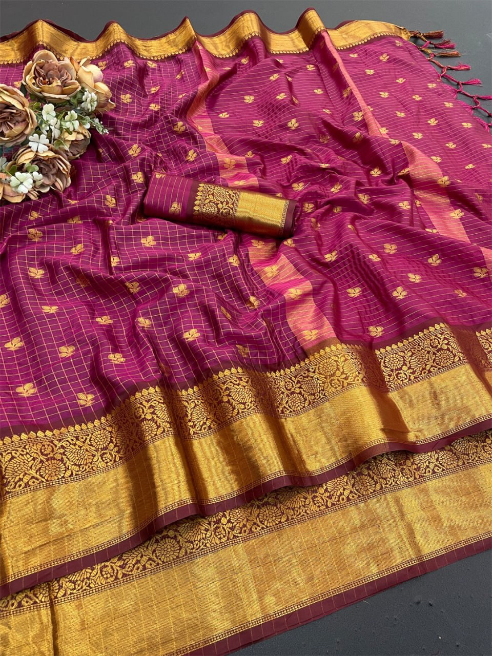 MV-BNR-001- Banarasi Heavy Cotton Silk Saree with butti & Broad contrast jacquard work border - Image 4