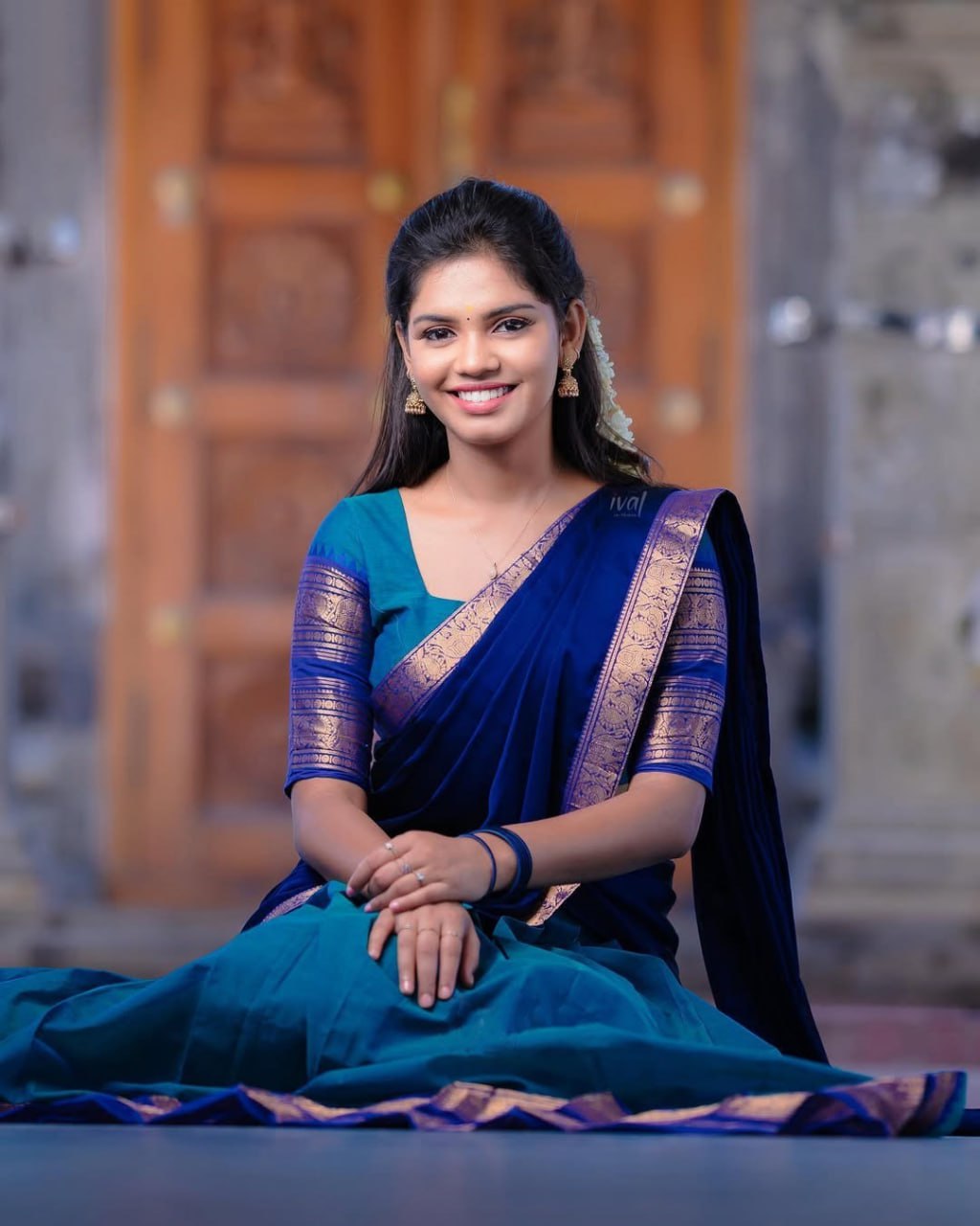 MV-KANCH-006 - Premium South-style Kanjivaram Silk Dhavani - Fully Stitched - Image 4