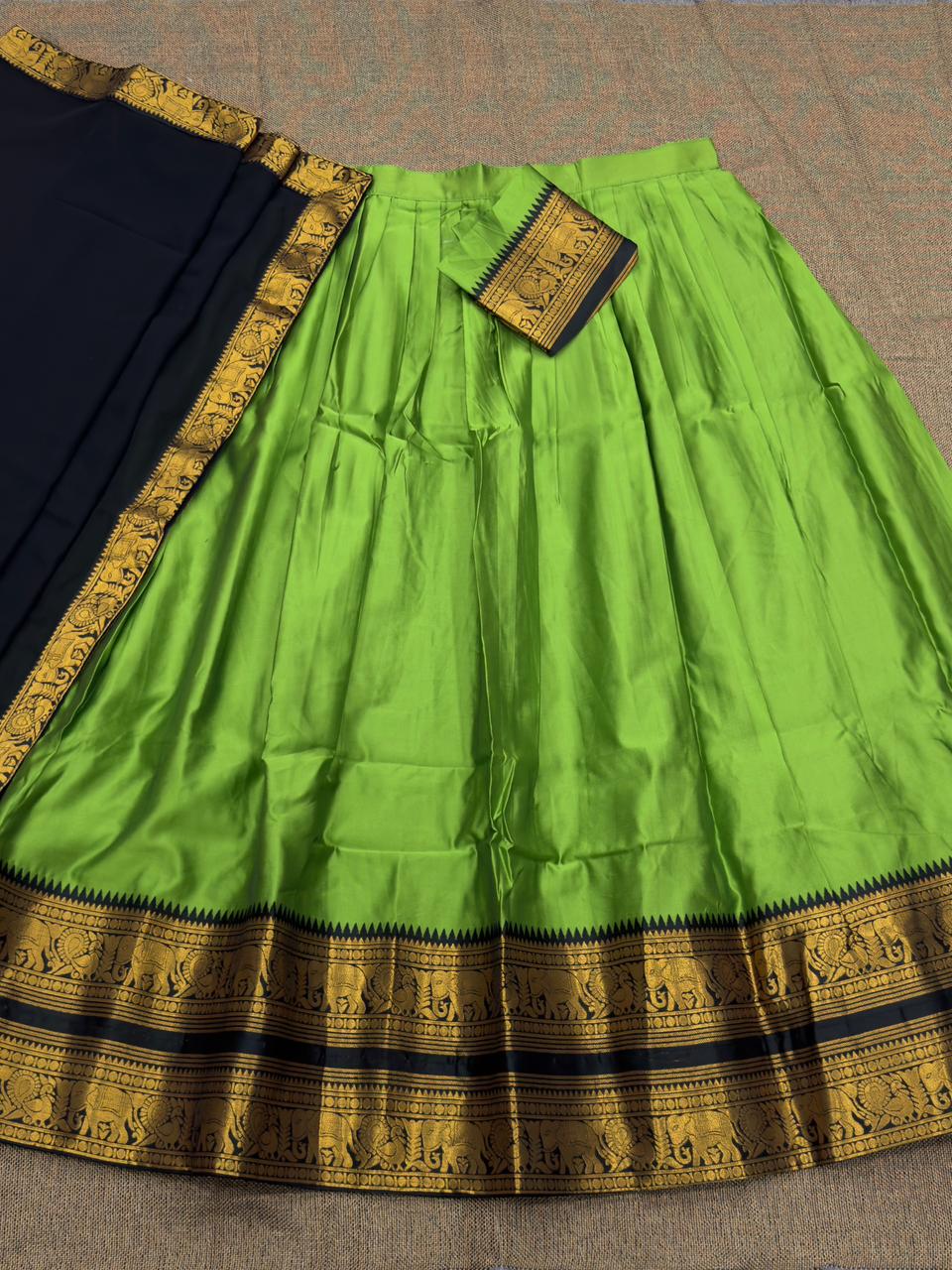 MV-KANCH-009 - Premium South-style Kanjivaram Silk Dhavani - Fully Stitched - Image 4