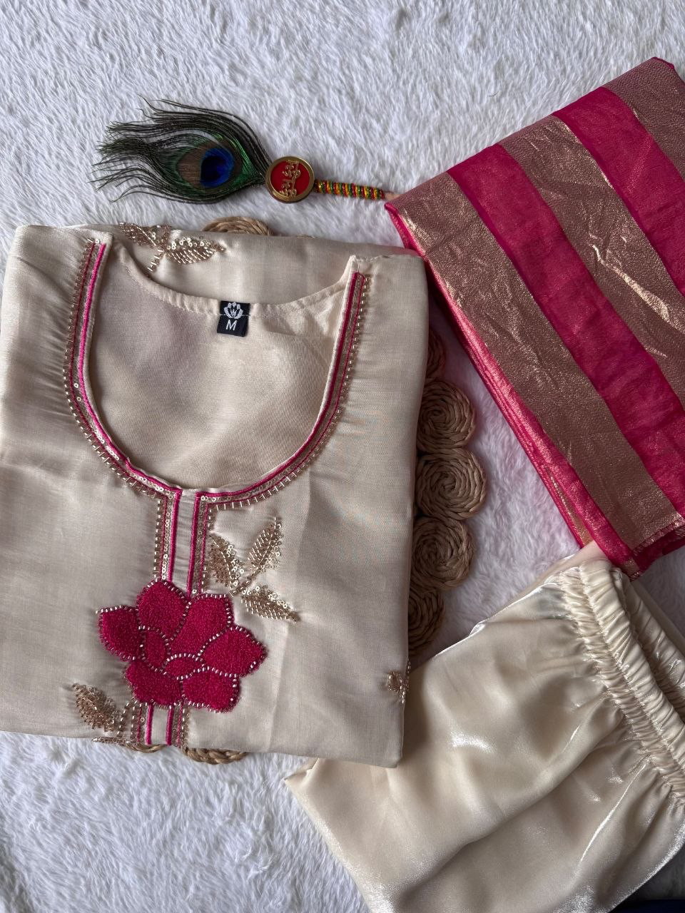 MV-KUR-019-New Designer Kurti Pant Dupatta Sett-Beads Embroidery thread Work - Image 5