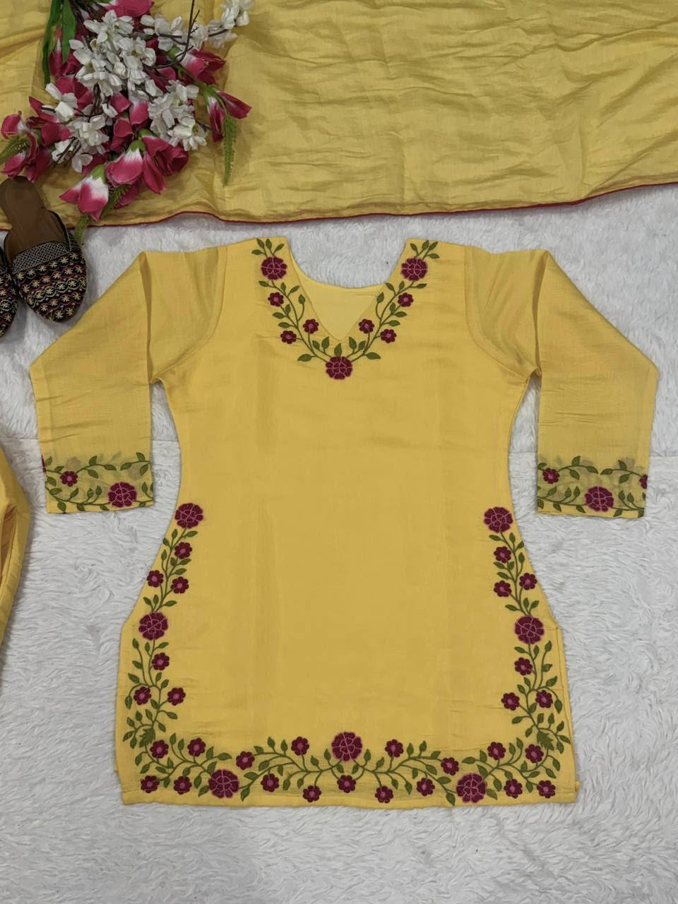 MV-FSH-009- Đesigner Party Wear Mal Chanderi Cotton Top with Farshi Salwar - Image 3