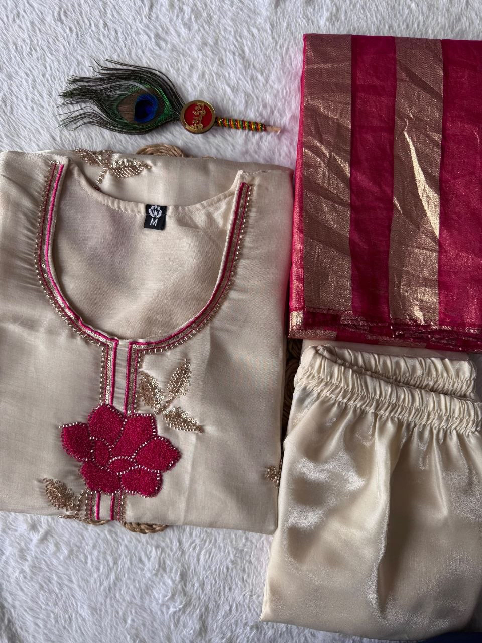 MV-KUR-019-New Designer Kurti Pant Dupatta Sett-Beads Embroidery thread Work - Image 4