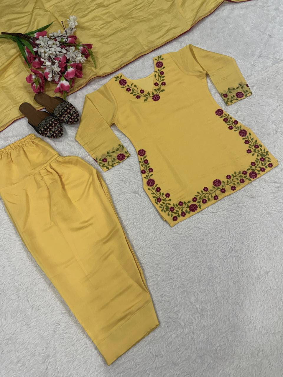 MV-FSH-009- Đesigner Party Wear Mal Chanderi Cotton Top with Farshi Salwar - Image 7